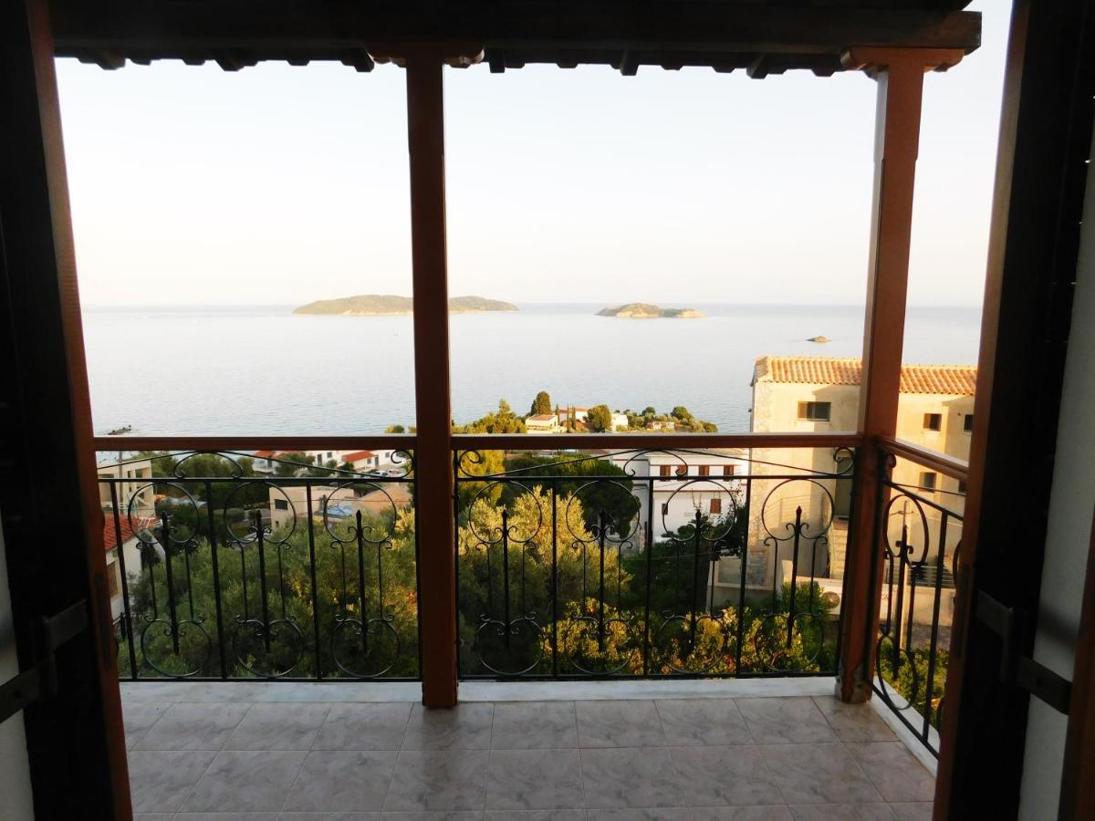 Elenis Village * Achladies (Skiathos)