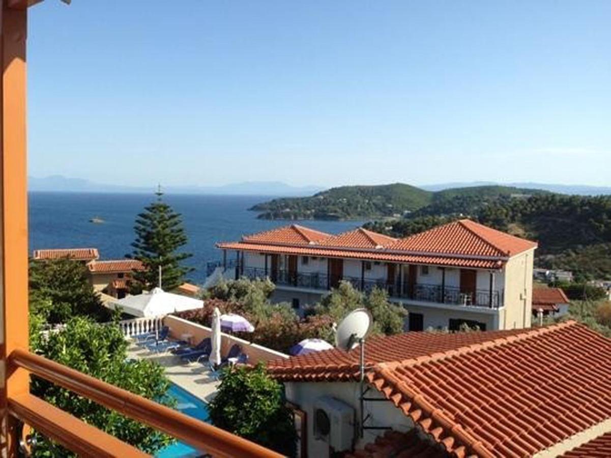 Elenis Village Achladies (Skiathos)