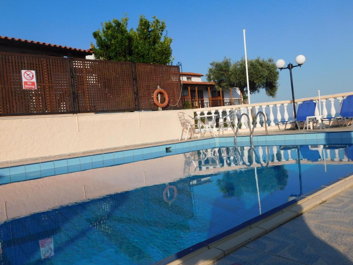 Elenis Village Achladies (Skiathos)