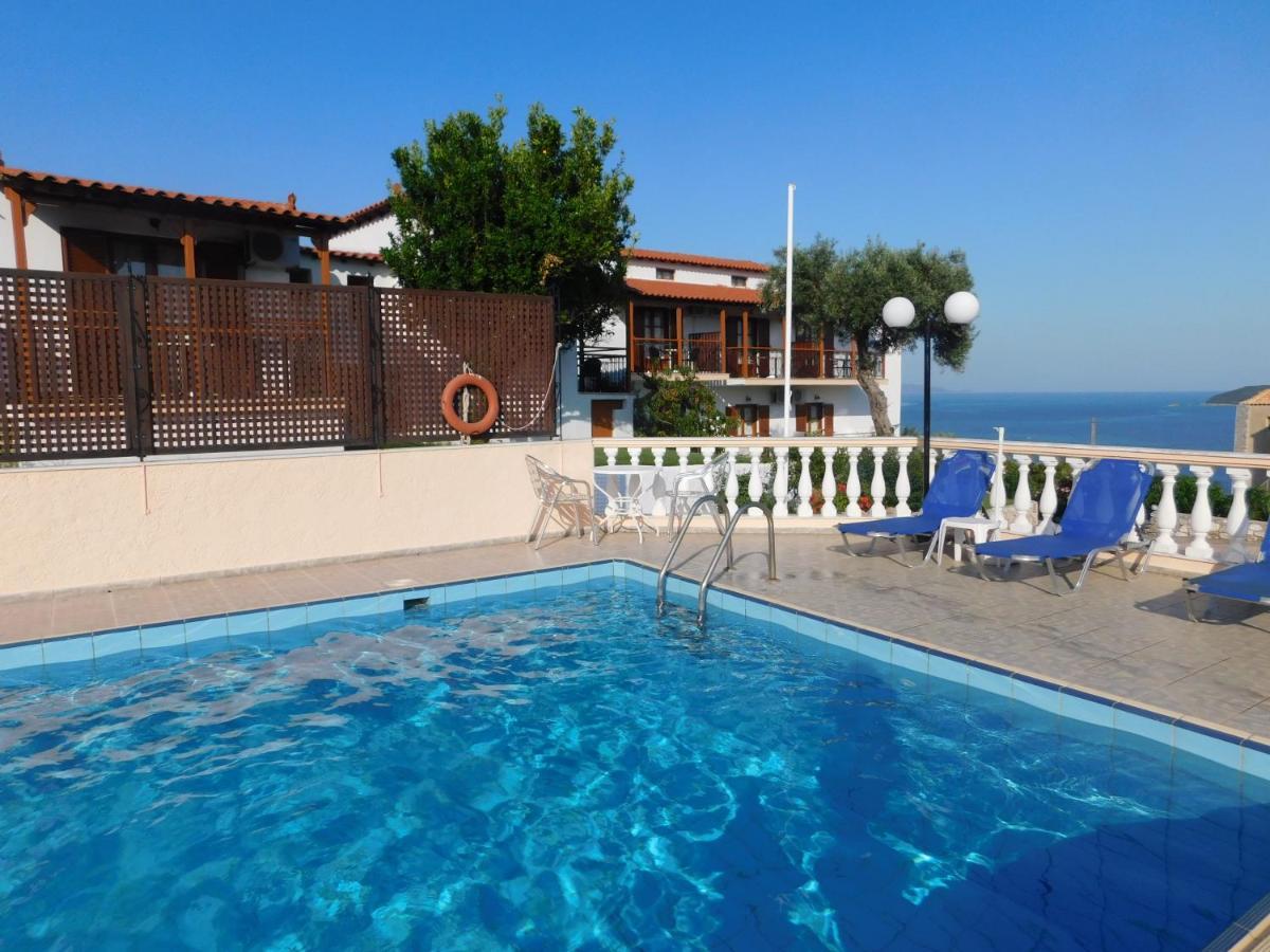 Elenis Village Achladies (Skiathos)